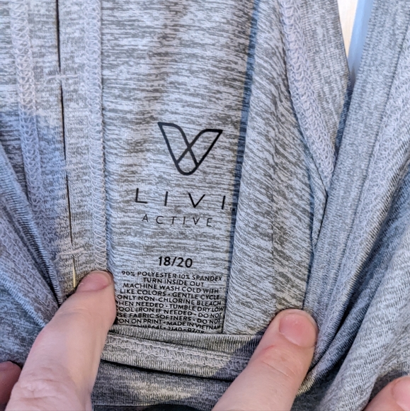 Livi Active Tank - Picture 2 of 3